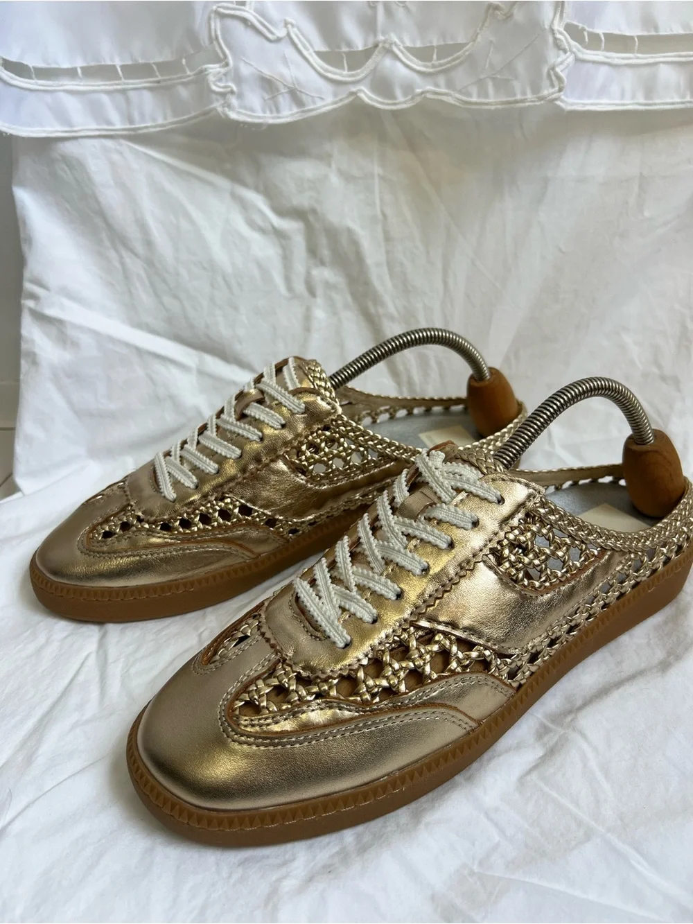 Dolce Vita Notice Slide Woven Stella Gold Metallic Mule Sneakers NWOT Size 10